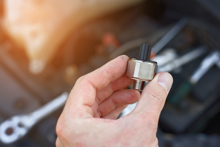 Vuruntu Sensörü (Knock Sensor) Nedir? Ne İşe Yarar?